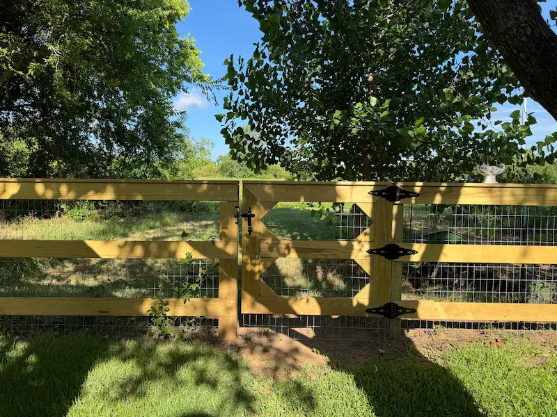 Deer and Ranch Fence Installation in Dallas